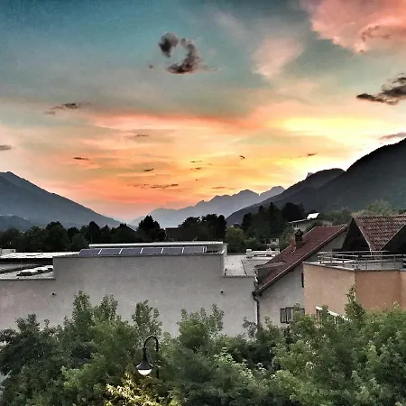 Mathias Near Innsbruck Appartamento